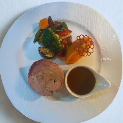 Épaule d’agneau farcie – plat raffiné du Restaurant L’Absolu à Auros, en Sud Gironde
