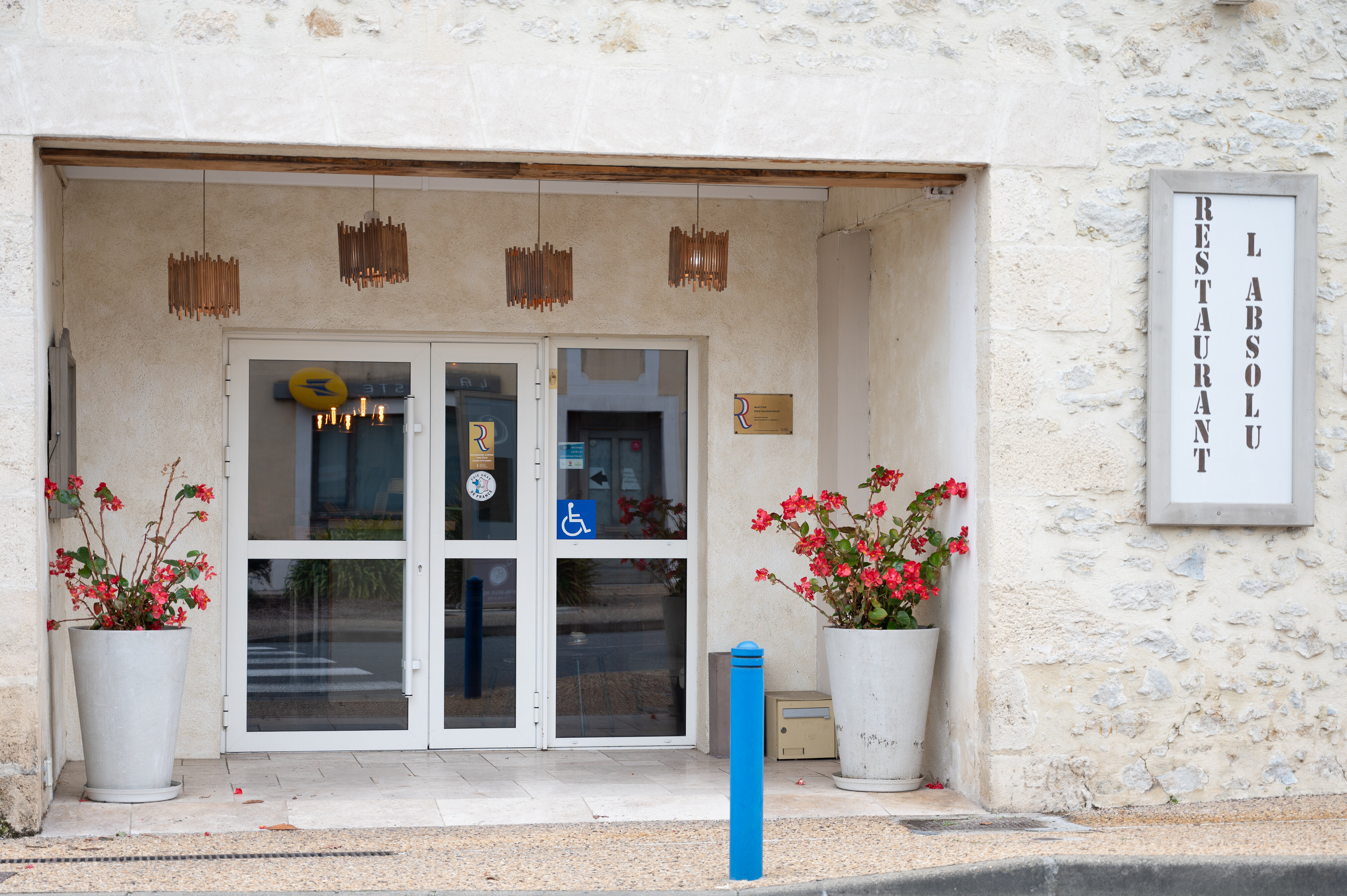 Façade du restaurant L'Absolu en Sud Gironde